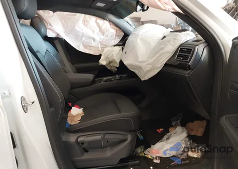 2025 Volkswagen Atlas Cross Sport 2.0T Se W/Technology z USA, uszkodzony, nr VIN 1V2KE2CA2SC229144